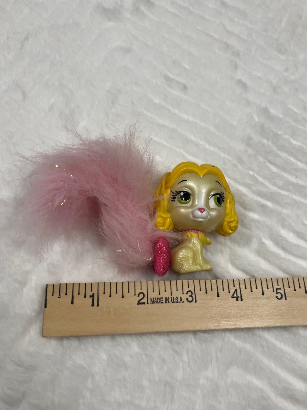 Disney Palace Pets Teacup Princess Belle's Puppy 2" Figure Pink Furry Tail Toy - Picture 4 of 8